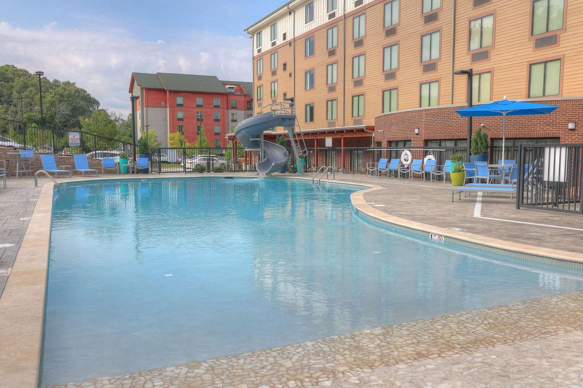 Hilton Garden Inn Pigeon Forge Exterior photo